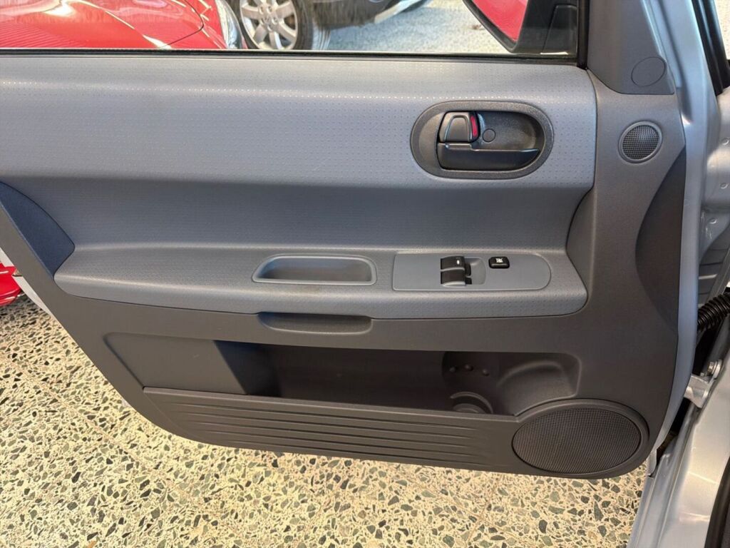 Mitsubishi Colt 2005 Sininen