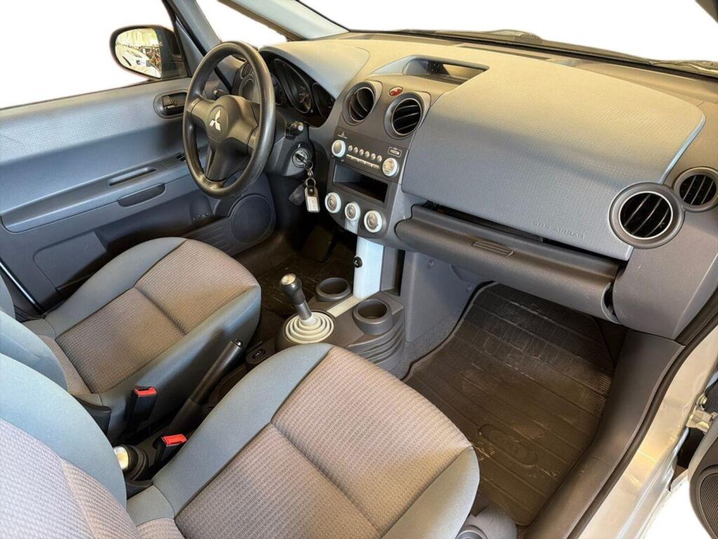 Mitsubishi Colt 2005 Sininen