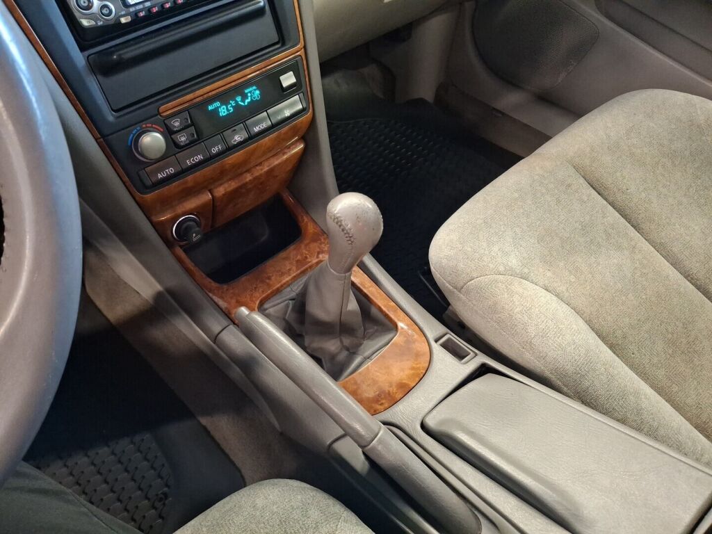 Nissan Maxima 2005 Harmaa