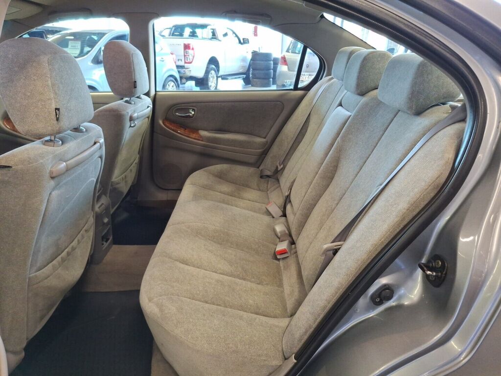 Nissan Maxima 2005 Harmaa