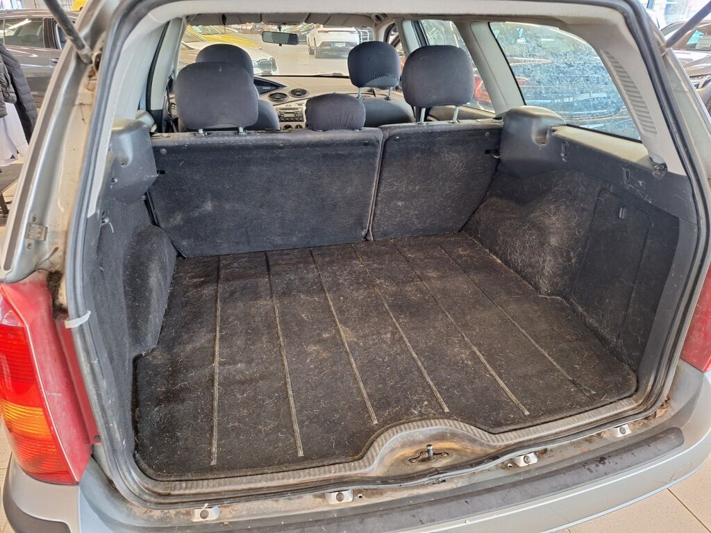 Ford Focus 2005 Harmaa