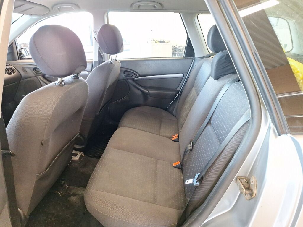 Ford Focus 2005 Harmaa
