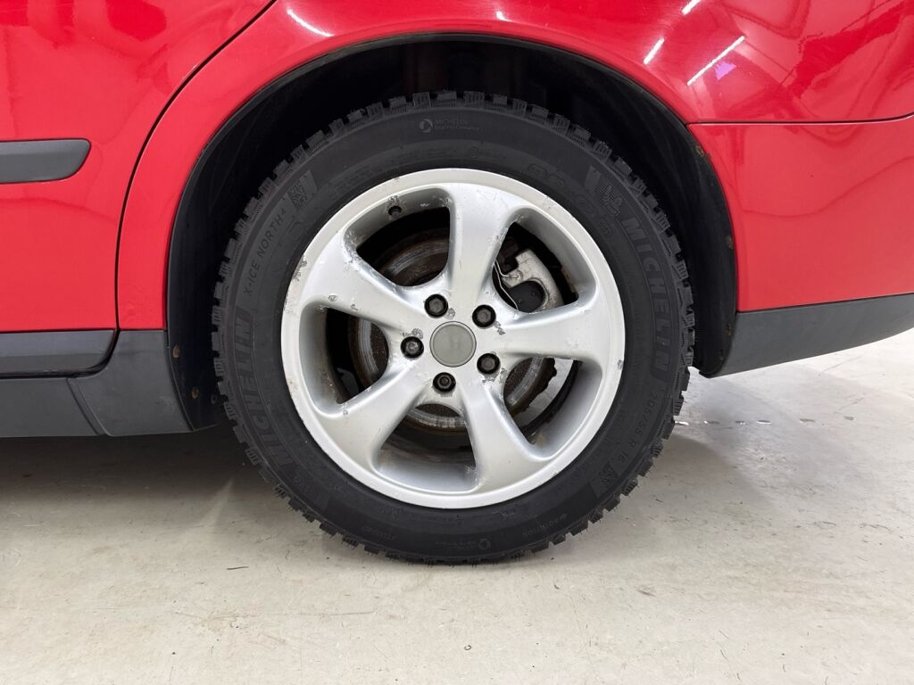 Volvo V50 2005 Punainen