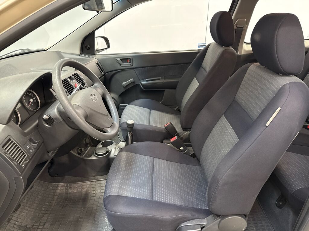 Hyundai Getz 2007 Ruskea (beige)