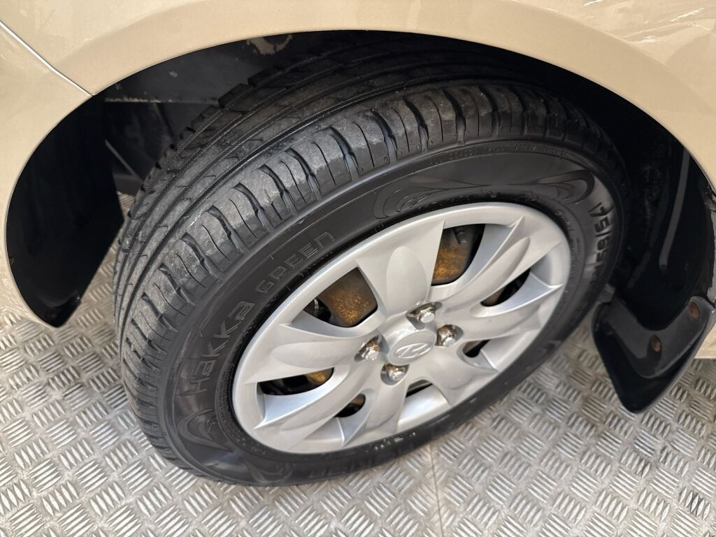 Hyundai Getz 2007 Ruskea (beige)