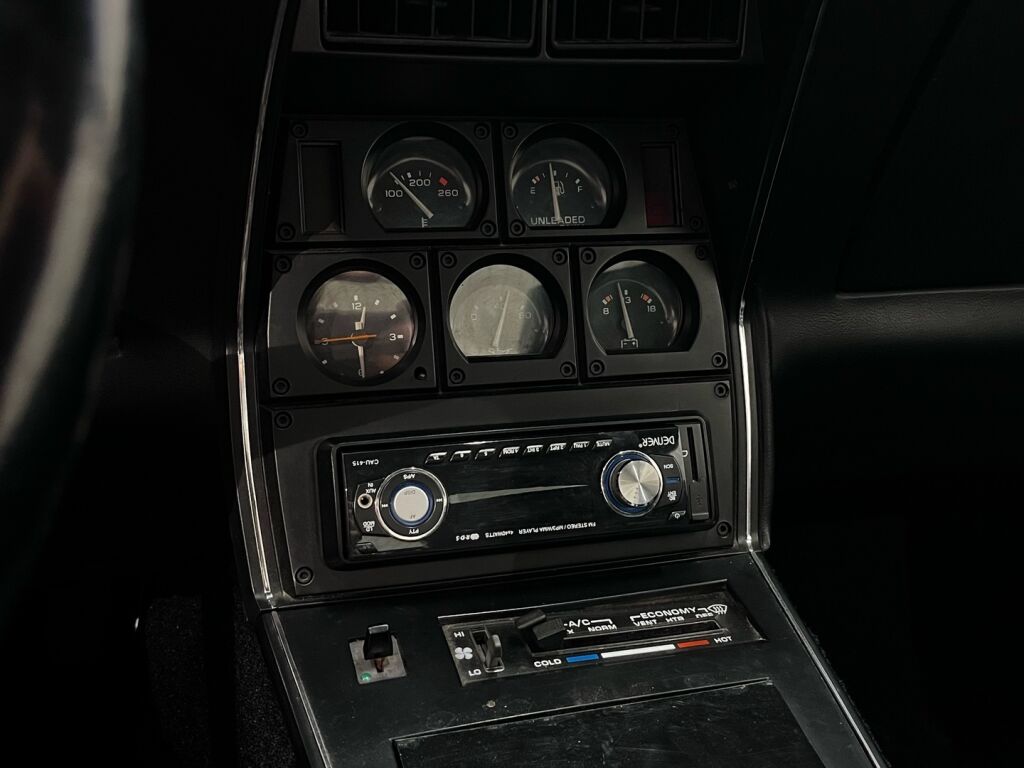 Chevrolet Corvette 1980 Punainen