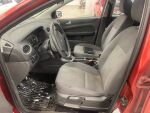 Ford Focus 2006 Punainen