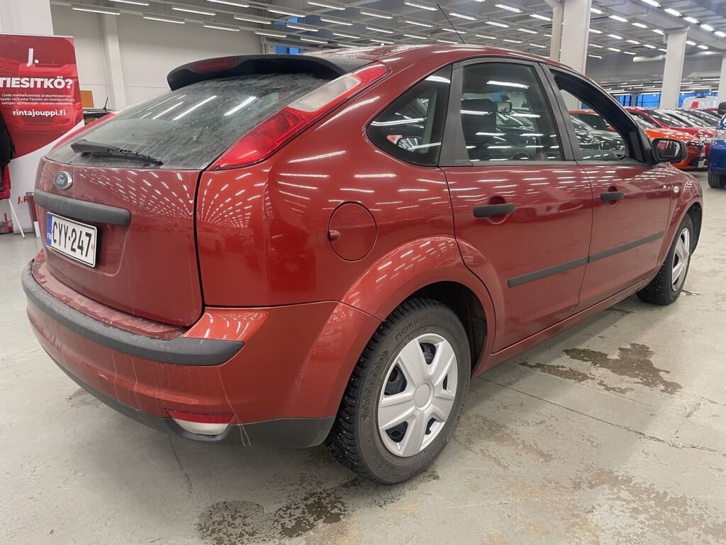 Ford Focus 2006 Punainen
