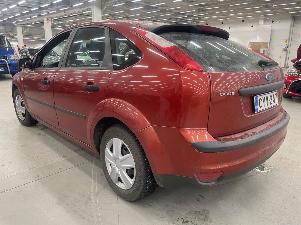 Ford Focus 2006 Punainen