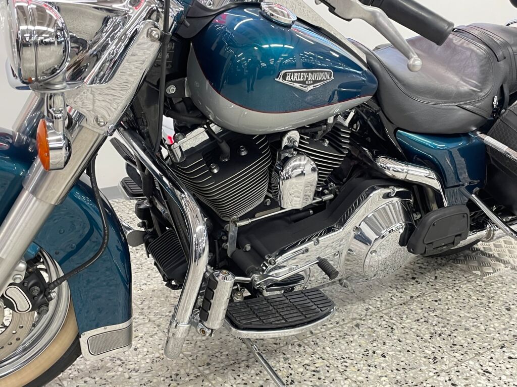 Harley-davidson TOURING 2004 