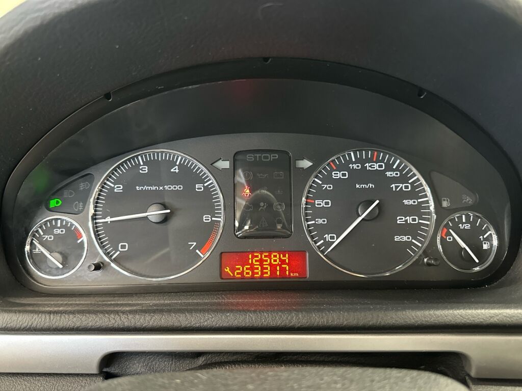 Peugeot 407 2006 Musta