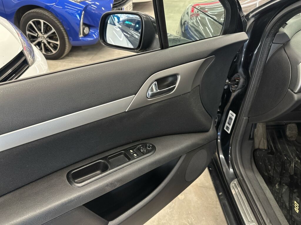 Peugeot 407 2006 Musta