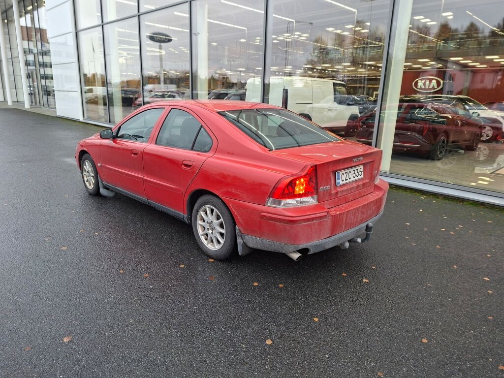 Volvo S60 2006 Punainen