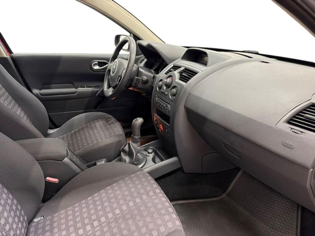 Renault Megane 2008 Punainen