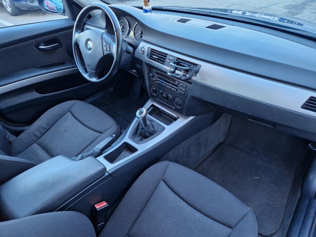 BMW 318 2006 Sininen
