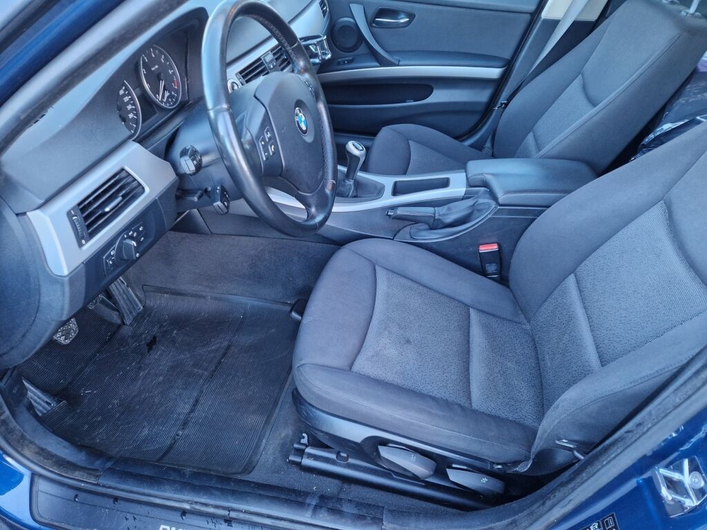 BMW 318 2006 Sininen