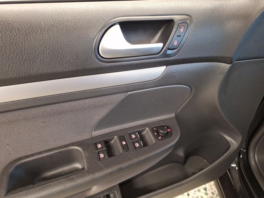 Volkswagen Jetta 2008 Musta