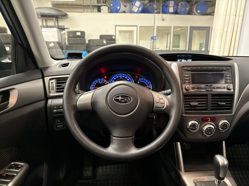 Subaru Forester 2009 Sininen