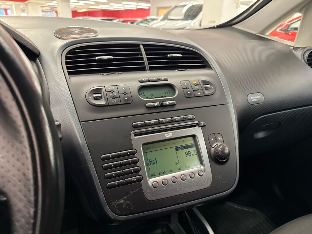 Seat Altea 2008 Punainen