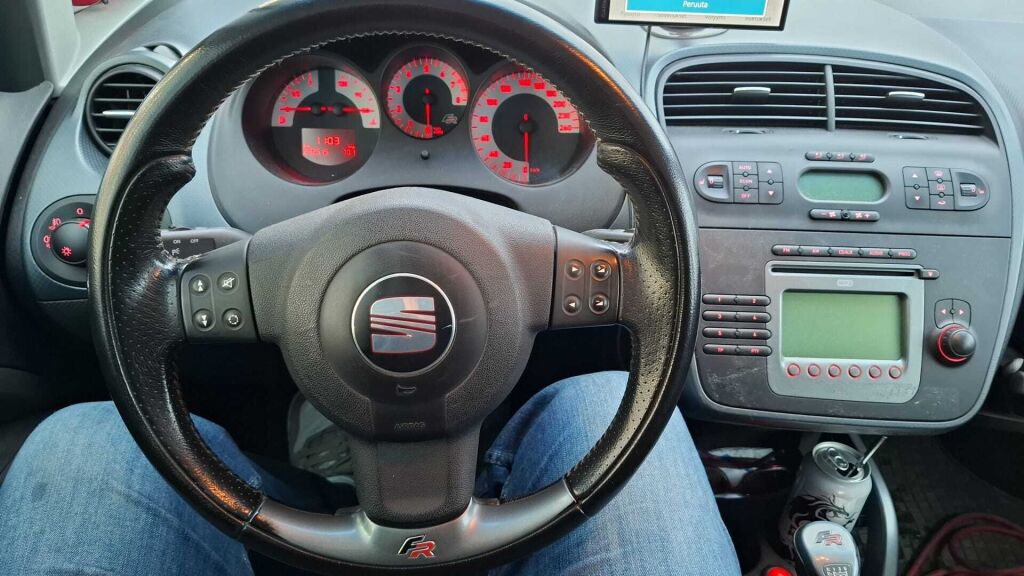 Seat Altea 2008 Punainen