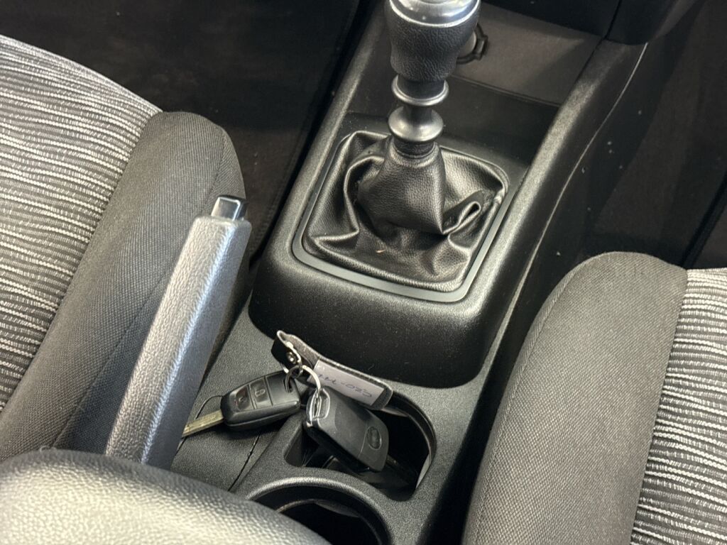 Kia Ceed 2007 Punainen