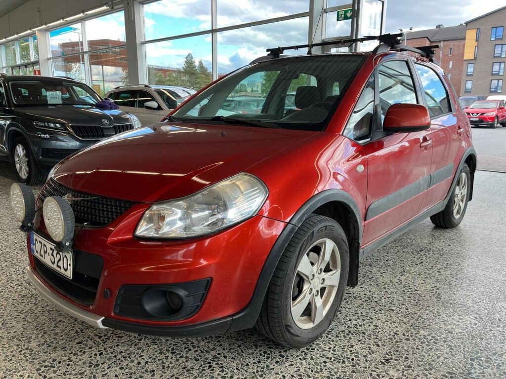 Suzuki SX4 2010 Oranssi