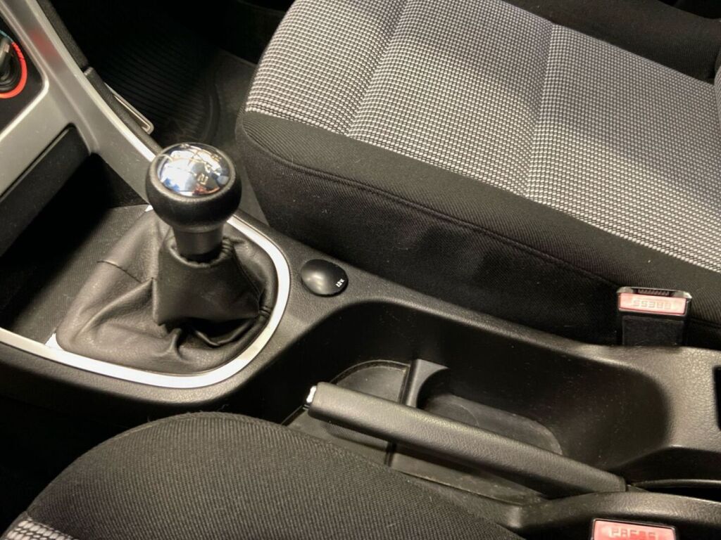 Peugeot 307 2008 Harmaa