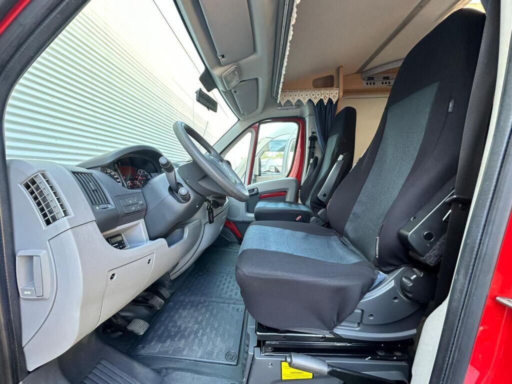 Dethleffs Globebus T 002 2007 Valkoinen