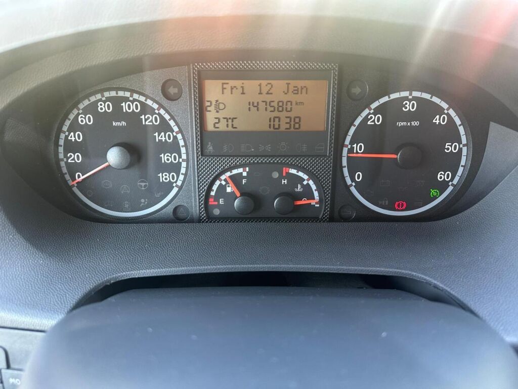 Dethleffs Globebus T 002 2007 Valkoinen