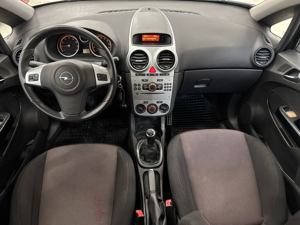 Opel Corsa 2007 Musta