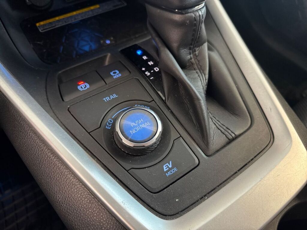 Toyota RAV4 2021 