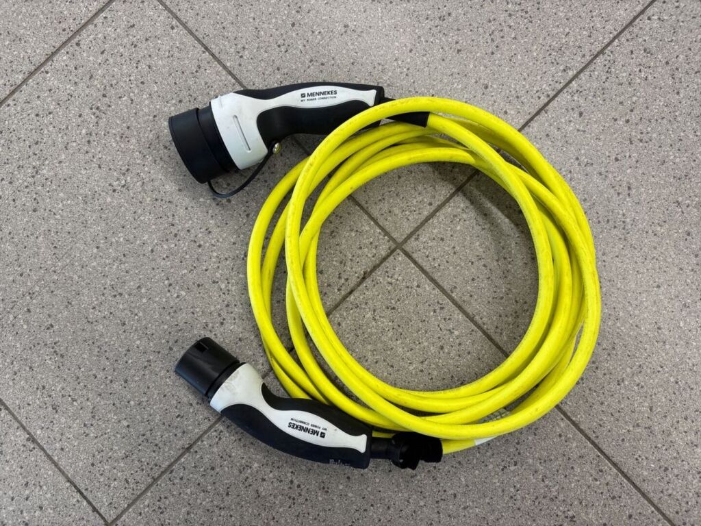 Volkswagen PASSAT 2025 Sininen