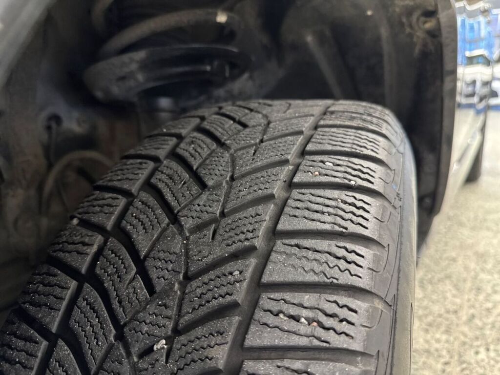 Toyota RAV4 Plug-in 2021 Harmaa