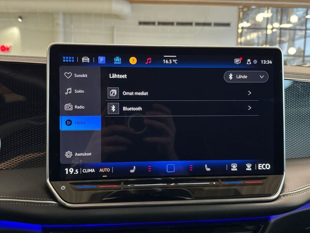 Volkswagen PASSAT 2025 Sininen