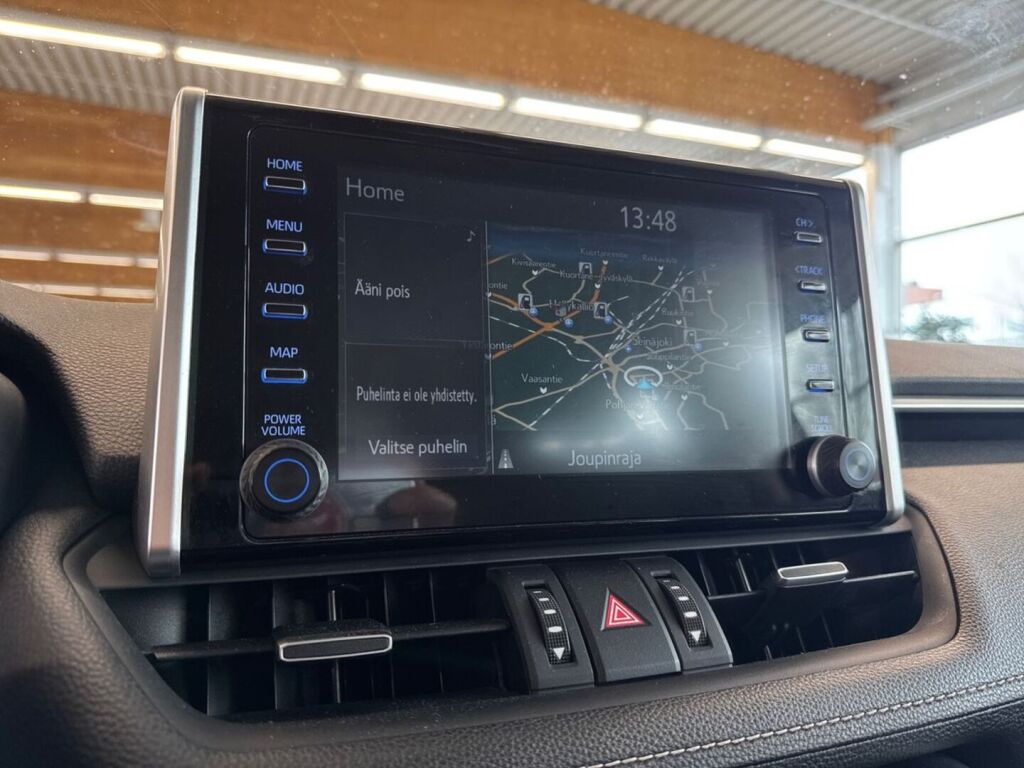 Toyota RAV4 2022 Valkoinen