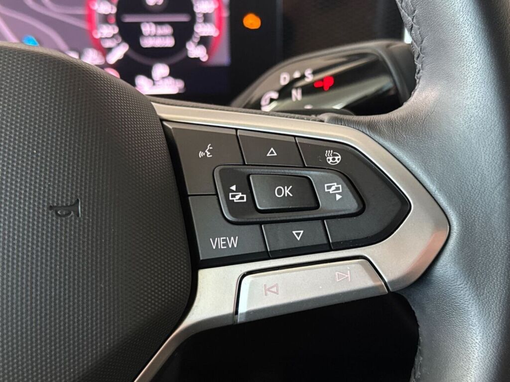 Volkswagen PASSAT 2025 Sininen