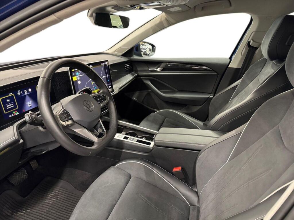 Volkswagen PASSAT 2025 6
