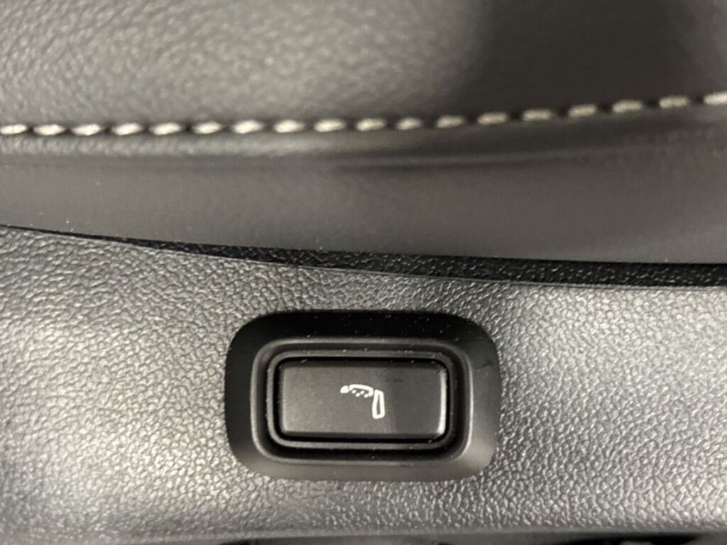 Volkswagen PASSAT 2025 6