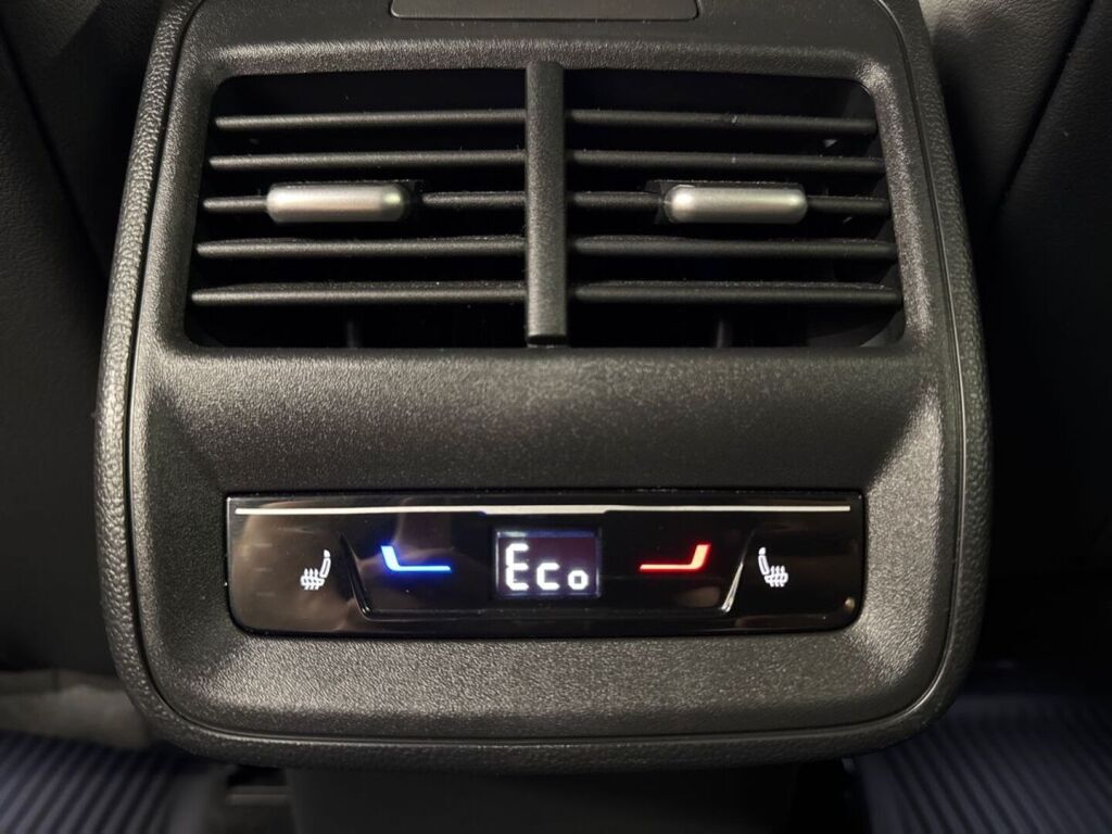Volkswagen PASSAT 2025 6