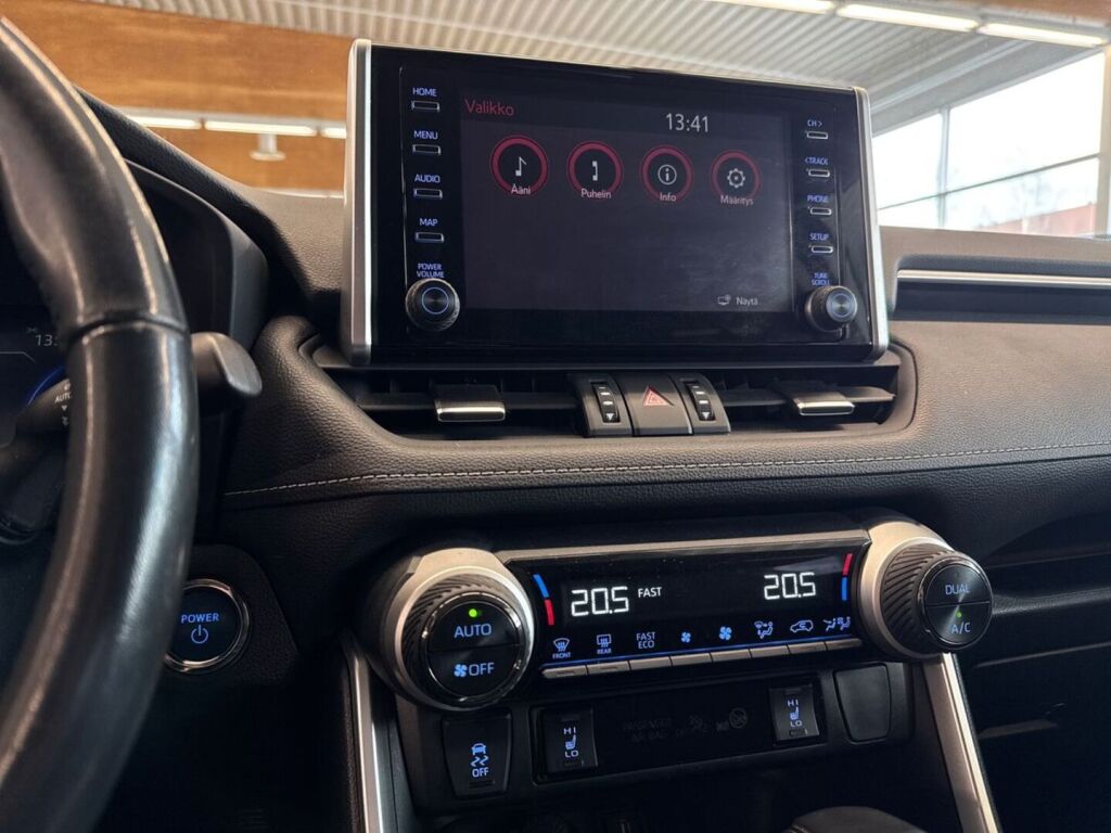 Toyota RAV4 2022 Valkoinen