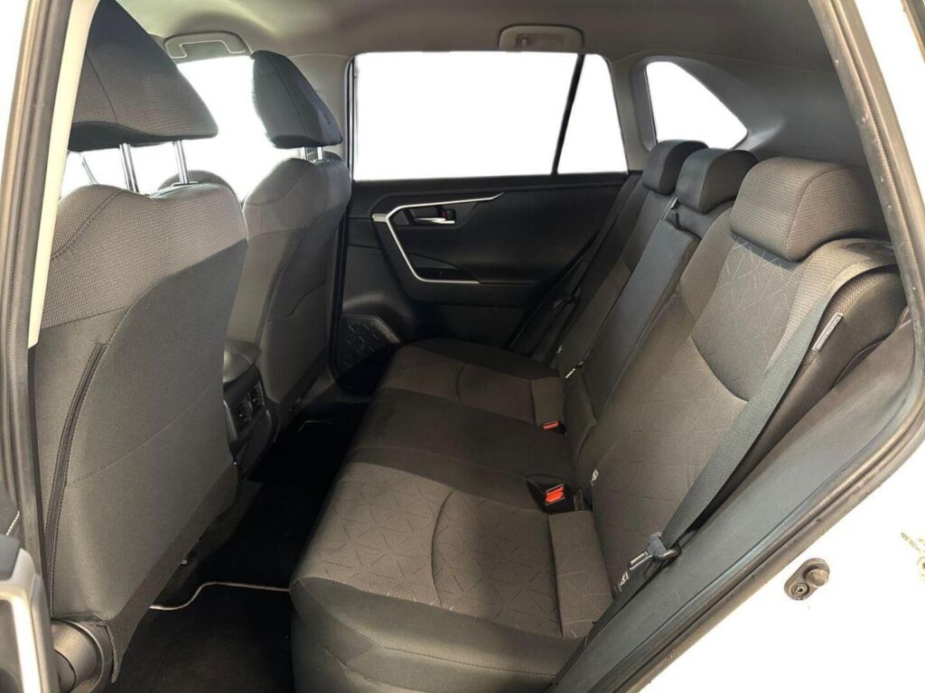 Toyota RAV4 2022 Valkoinen