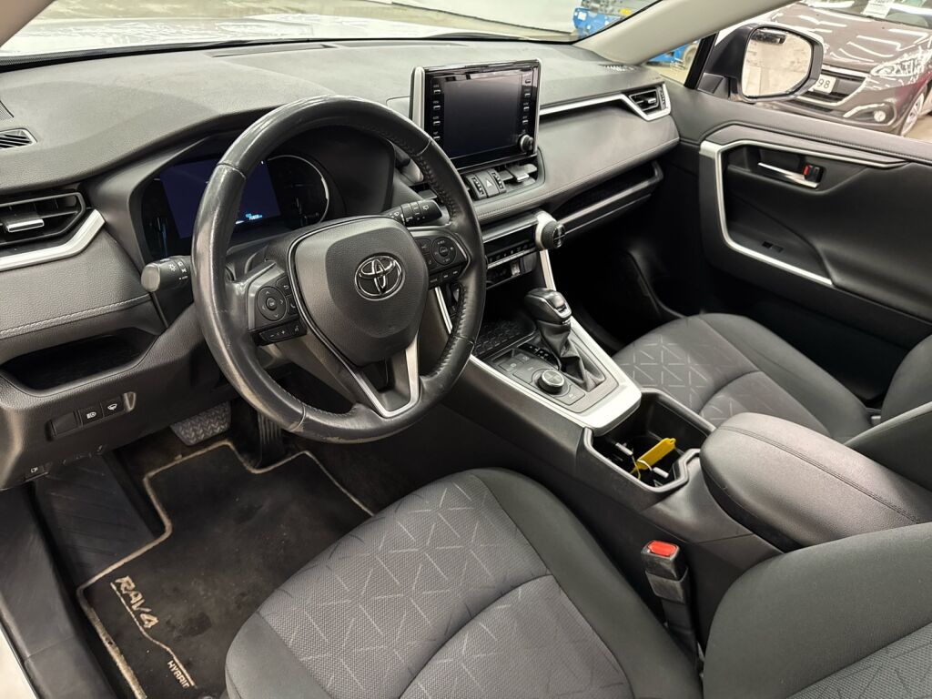 Toyota RAV4 2022 Valkoinen