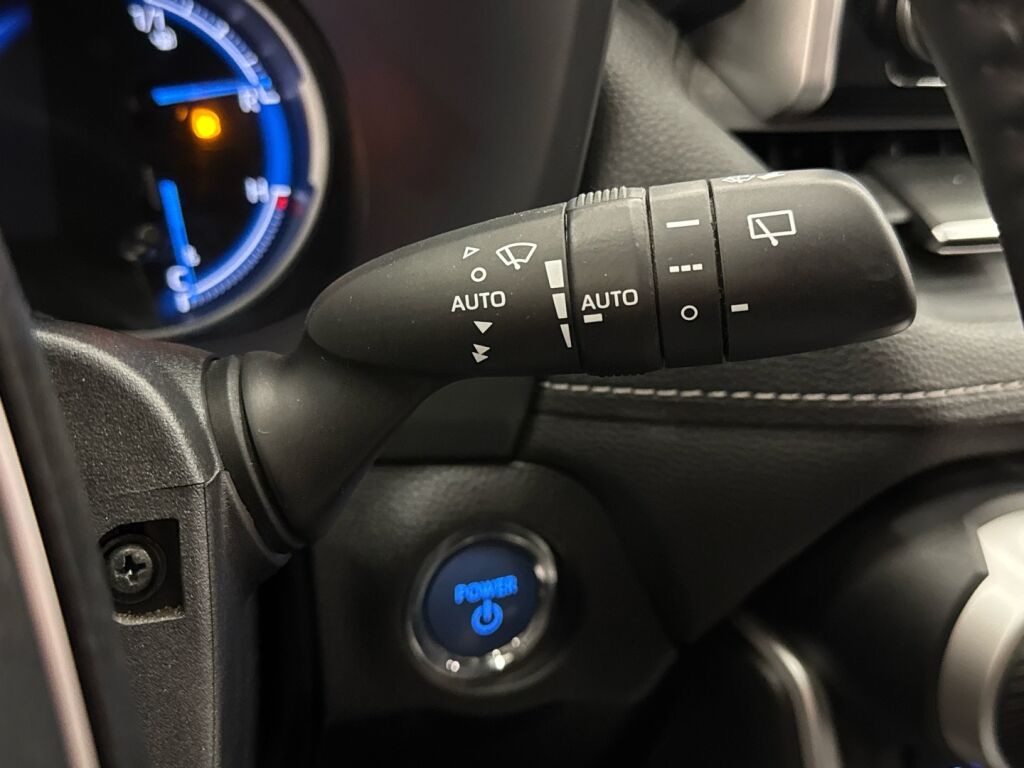 Toyota RAV4 2022 Valkoinen