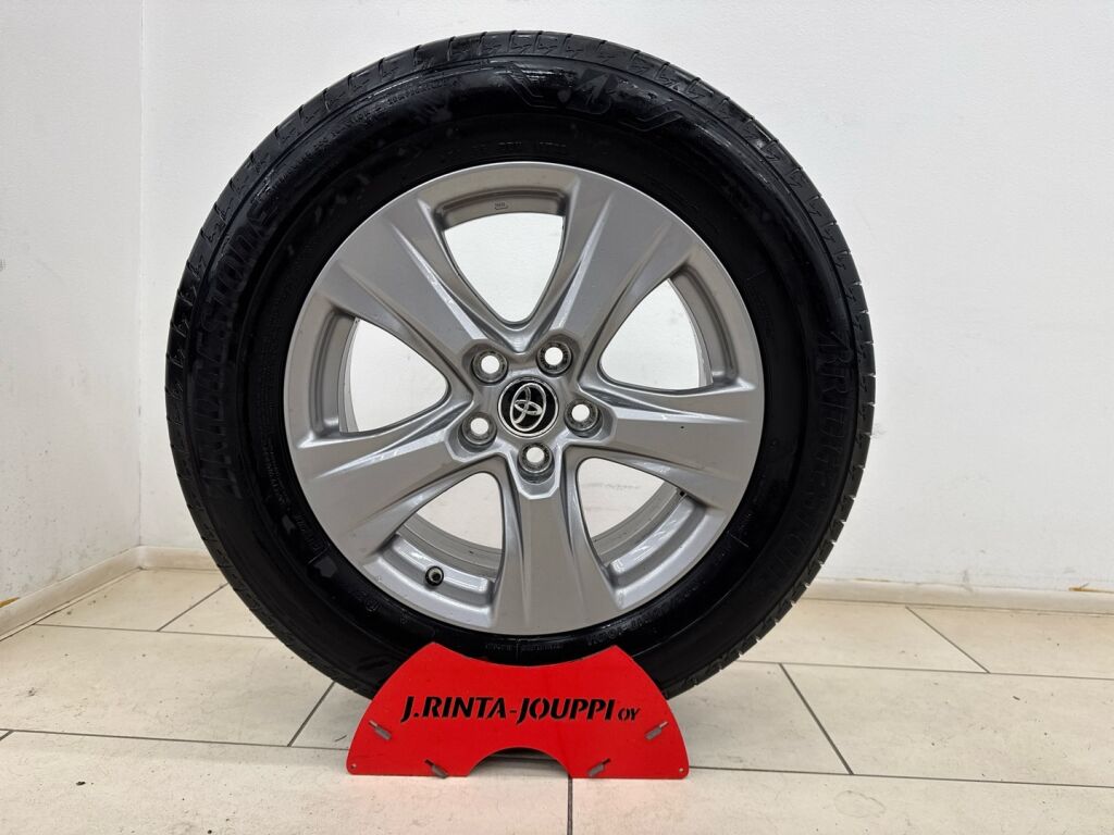 Toyota RAV4 2022 Valkoinen