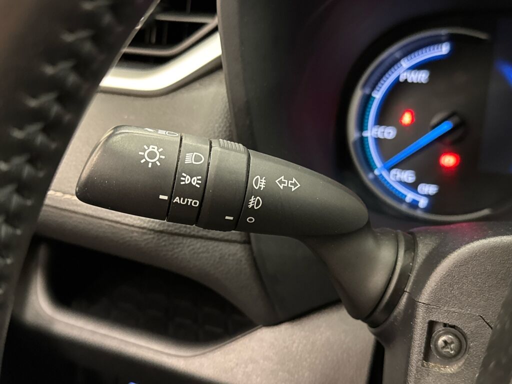 Toyota RAV4 2022 Valkoinen