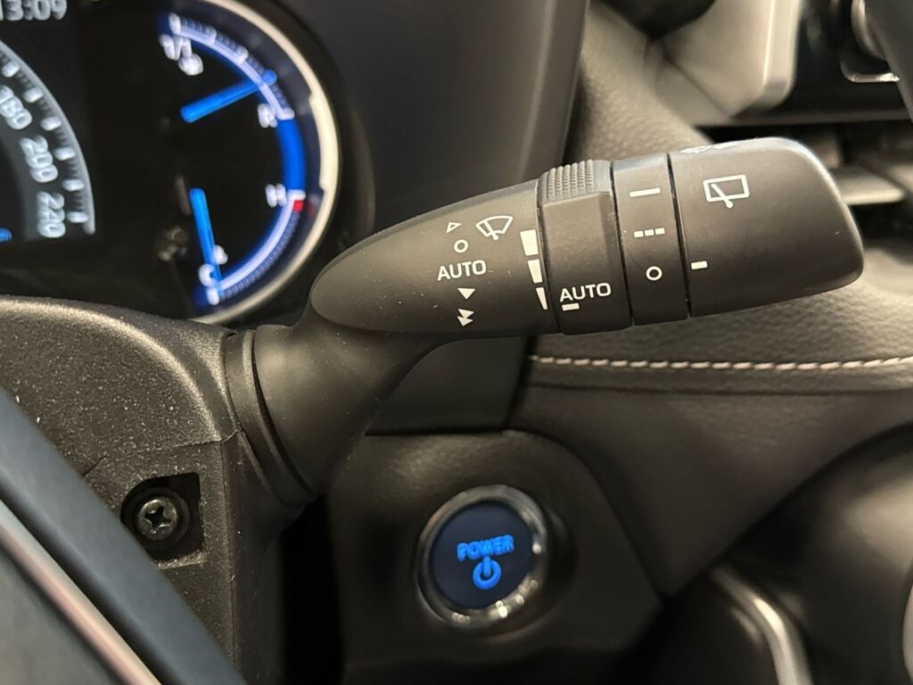 Toyota RAV4 2022 Valkoinen