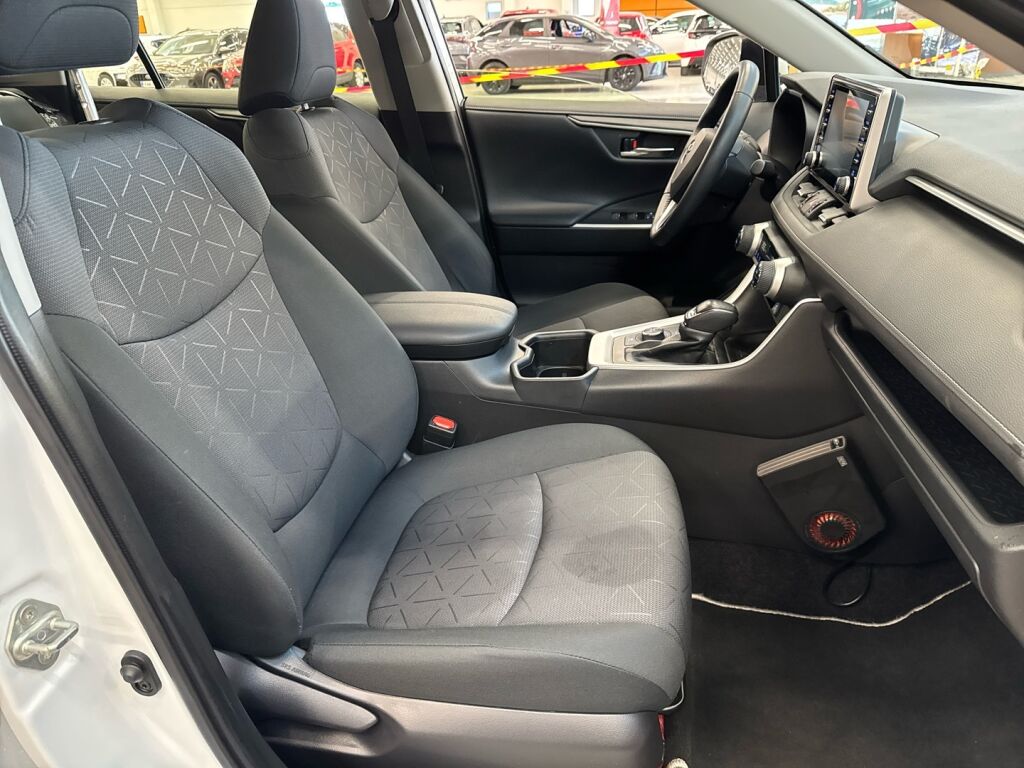 Toyota RAV4 2022 Valkoinen