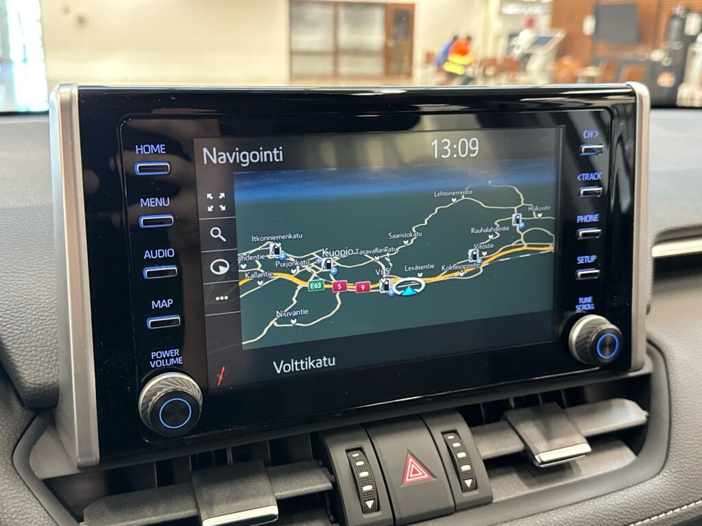 Toyota RAV4 2022 Valkoinen