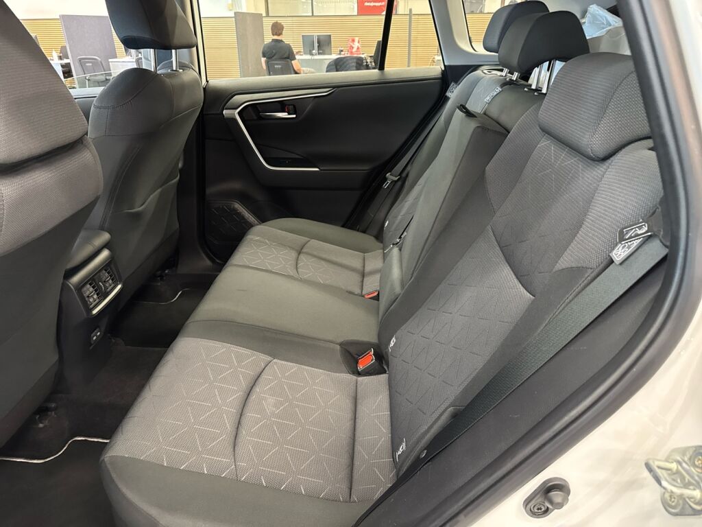 Toyota RAV4 2022 Valkoinen