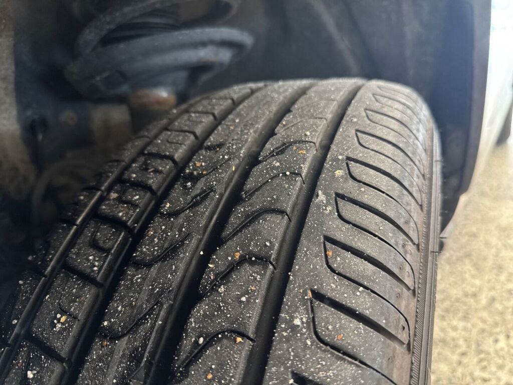 Toyota RAV4 Plug-in 2022 Valkoinen